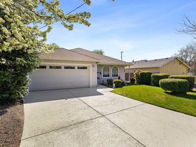 165 NW Midland Ave, Grants Pass, OR, 97526
