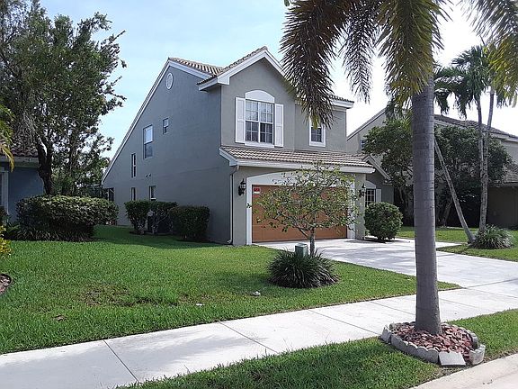 2nd image of 3750 NW 71st St