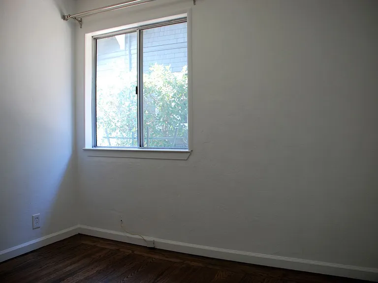 Tamalpais Avenue 52 — Photo 14