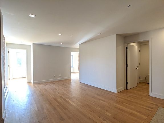 4th image of 636 E 11th St APT 6C