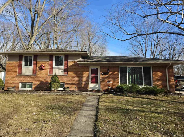 7076 Ridgedale Ln, Lambertville, MI 48144