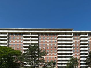 505 Cummer Ave #707, Toronto, ON M2K2L8