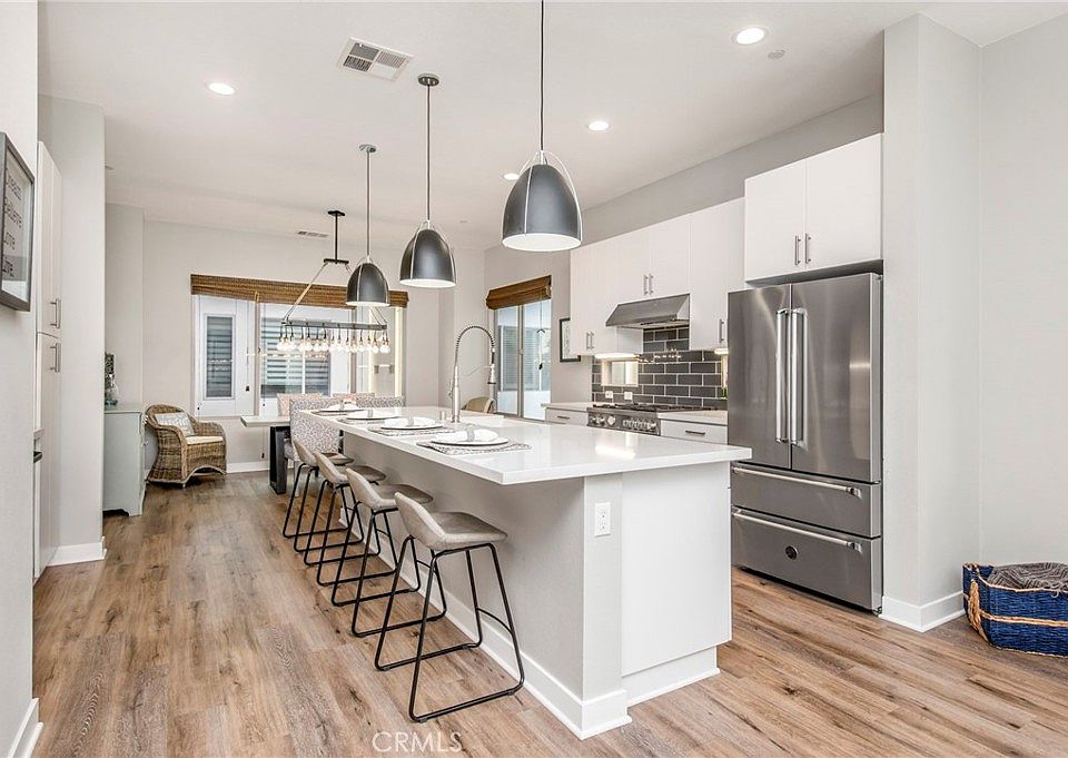 1st image of 31 Ebb Tide Cir