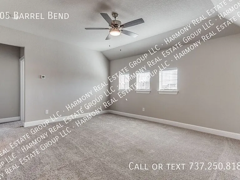 305 Barrel Bnd — Photo 13