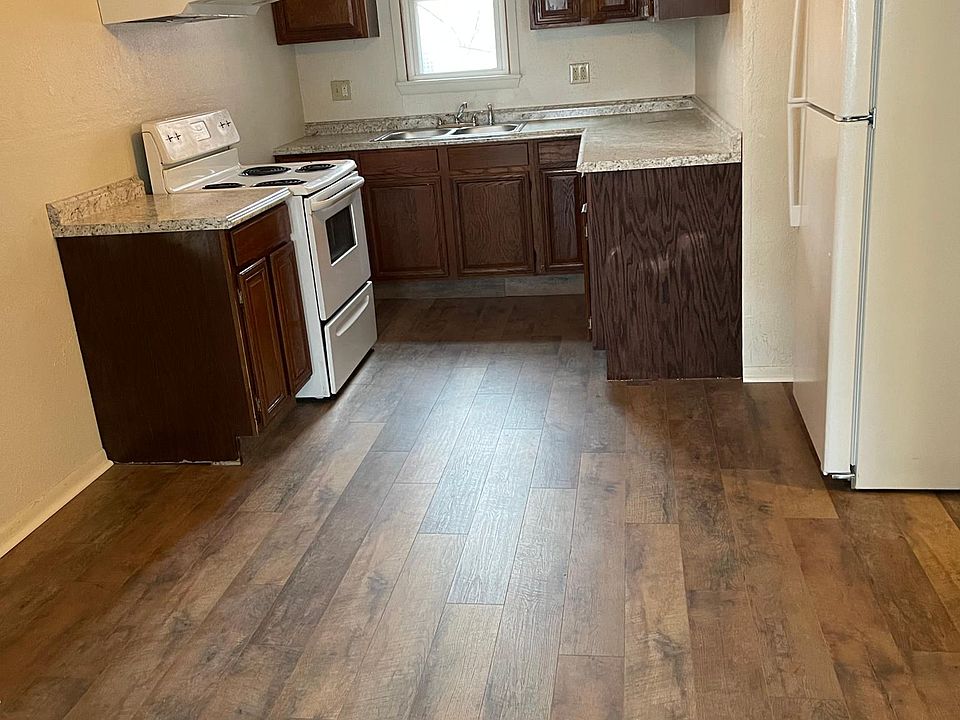 1st image of 1119 Drey St Floor 2