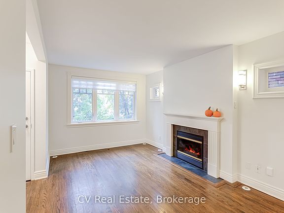 5th image of 10 Snowdon Ave #1