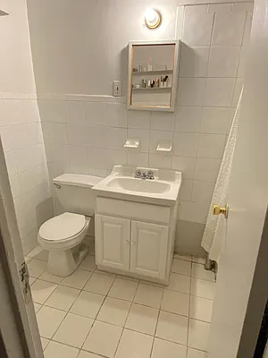 Rented by Waverly Realty Associates | media 16