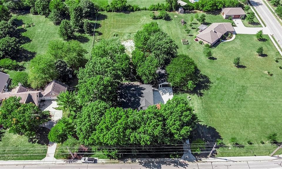 10712 NE Blackwell Rd, Lees Summit, MO 64086 Zillow