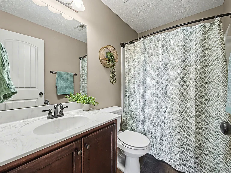 1304 Freedom Dr — Photo 17