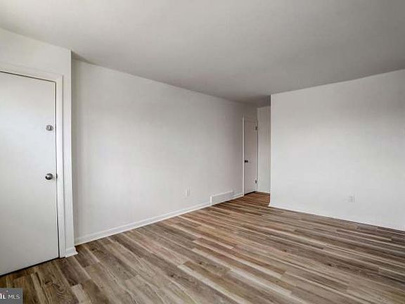 2nd image of 8106 Ditman St Floor 1