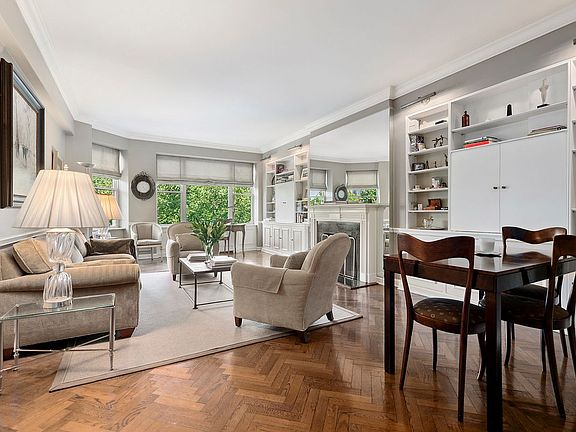 4th image of 1 E 66th St APT 6B
