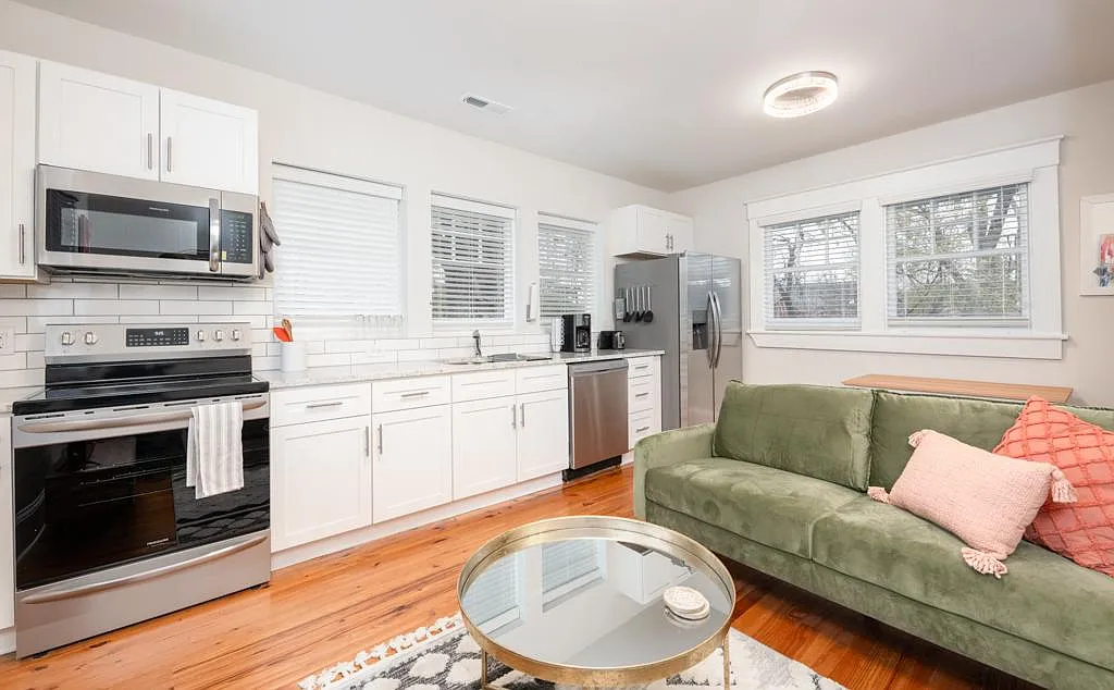 208 Leftwich St — Photo 4