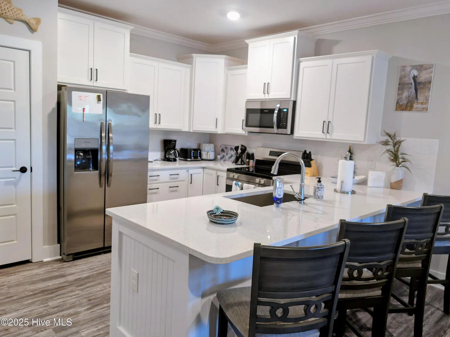 2 bed, 2.0 bath, 1149 sqft, $1,600 — Photo 2