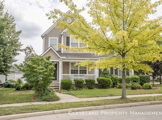 4461 Sexton Rd, Cleveland, OH 44105