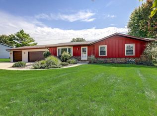 237 Lorinda Ln, Neosho, WI 53059