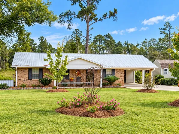 764 Hillcrest Rd, Douglas, GA 31533