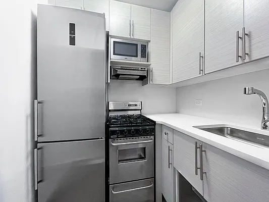 Rented by Brown Harris Stevens | media 2