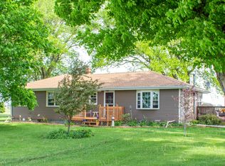 W6328 State Line Rd, Walworth, WI 53184