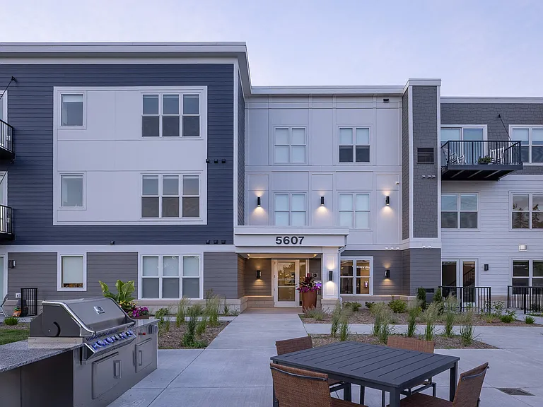Carrick Apartments and Townhomes — Photo 39
