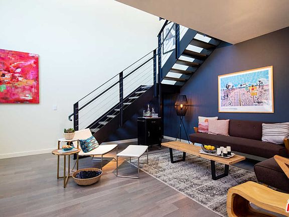 4th image of 527 Molino St Unit 302