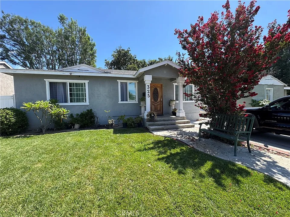 325 Pasadena Ave