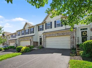 291 Maple Ridge Dr, Canonsburg, PA 15317