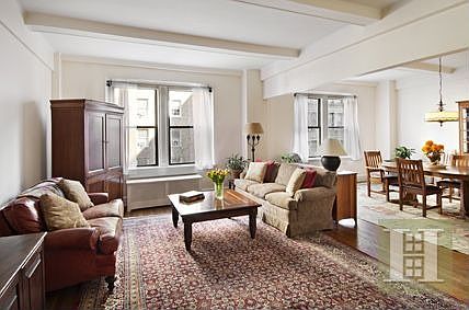 2nd image of 120 W 70th St APT 4A