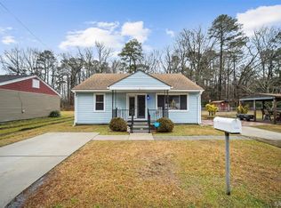 1226 Crawford St, Elizabeth City, NC 27909