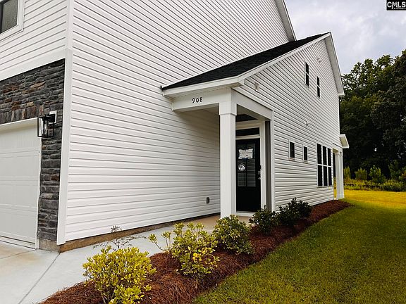 3rd image of 908 Fire Island Rd