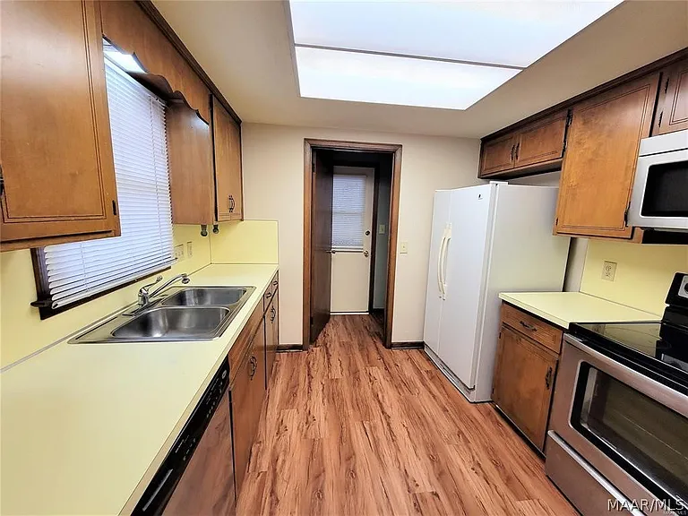 4046 Camellia Dr — Photo 16