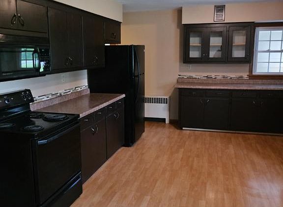 5th image of 13521 Kenwood Dr