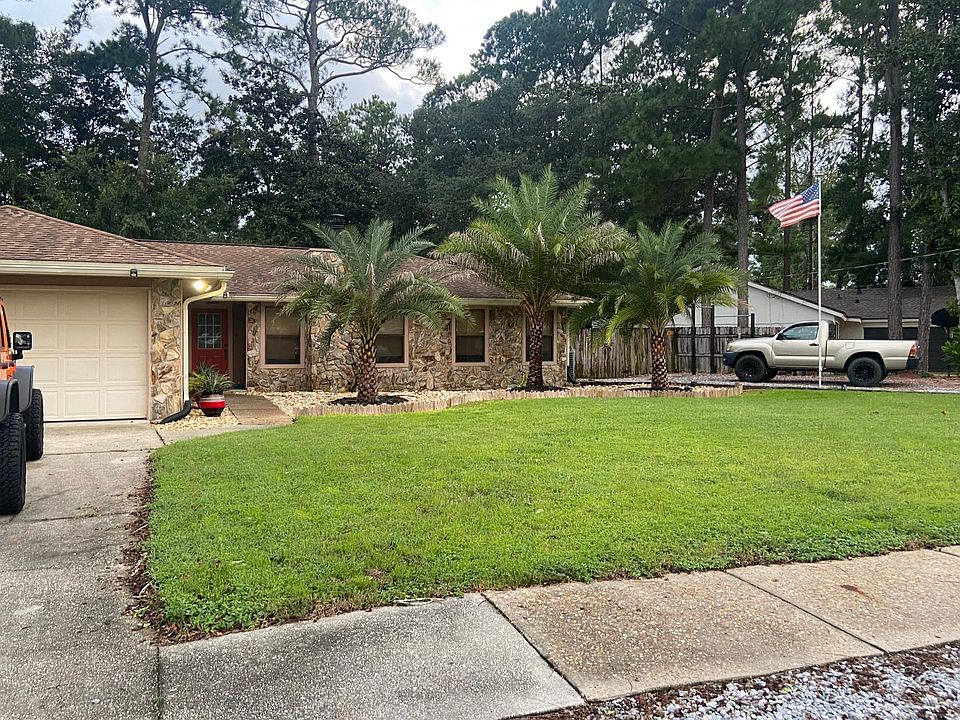 1st image of 408 Green Oak Ln