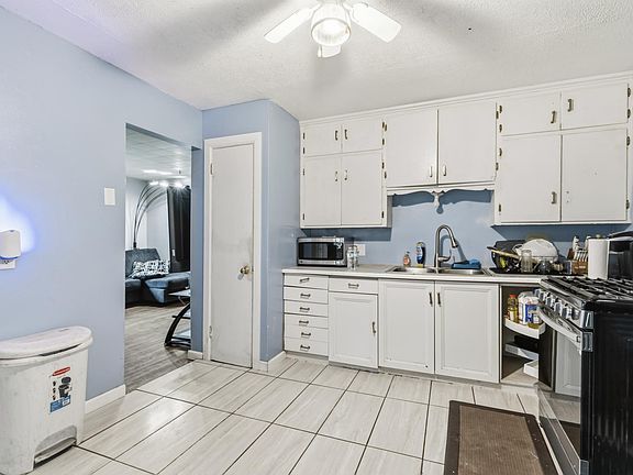 5th image of 1450 Sandhurst Ave E