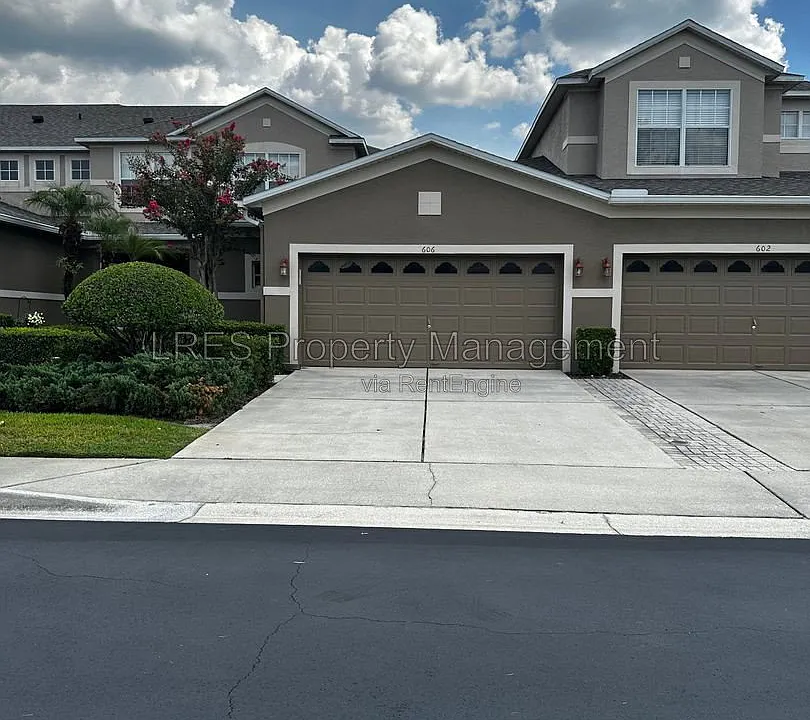 606 Cruz Bay Cir
