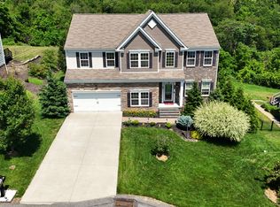 1055 Granite Dr, Mc Donald, PA