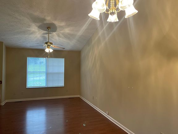 4th image of 6252 Vandemere Dr