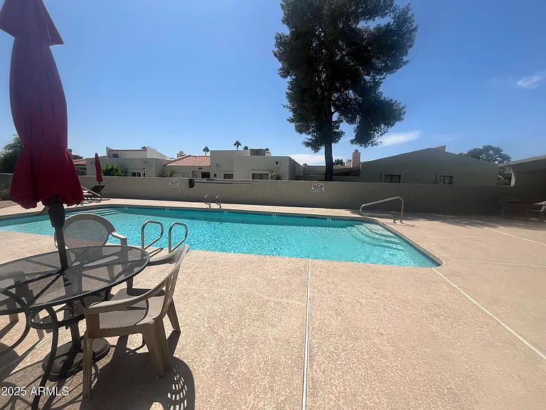 3069 E Cannon Dr — Photo 26
