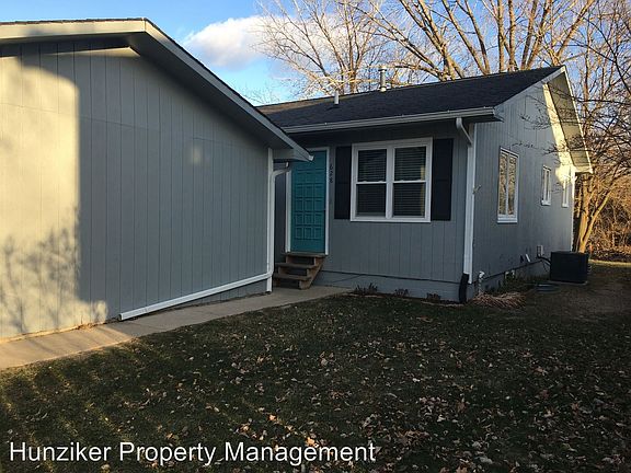 2nd image of 628 Garnet Dr #630