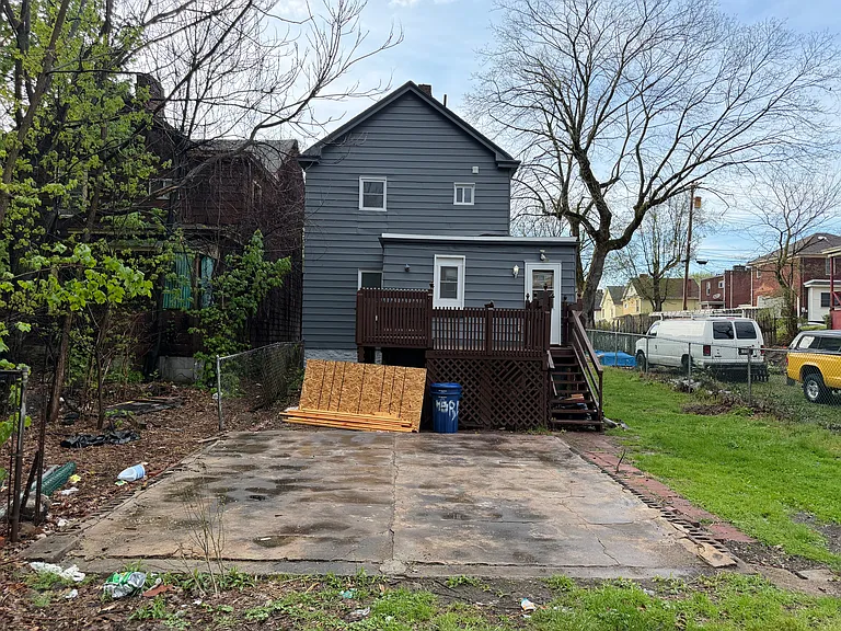 1115 Fairdale St — Photo 20