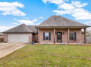 601 Chestnut St, Iowa, LA 70647