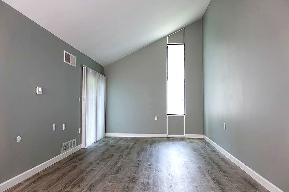 1st image of 1102 Salem Ave #3D