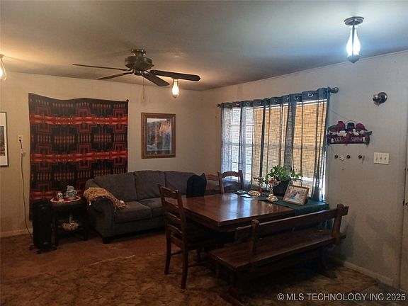 3rd image of 20 Gaines Creek Hideaway S