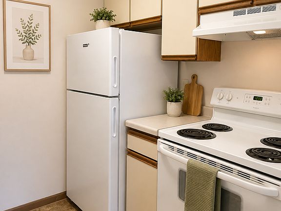 5th image of 1325 Randall Ct #5