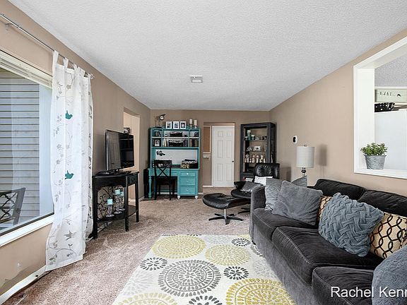 4th image of 2350 Valentine Blvd NE