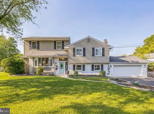 333 Farmdale Rd, Moorestown, NJ 08057