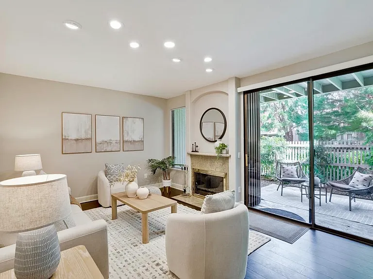 928 Wright Ave #401 — Photo 5