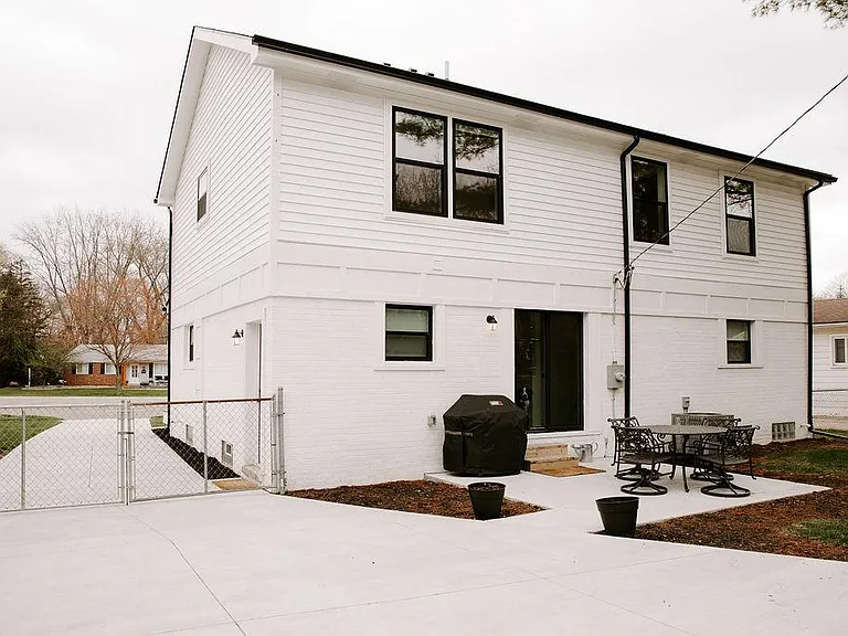 973 Allen Dr — Photo 38