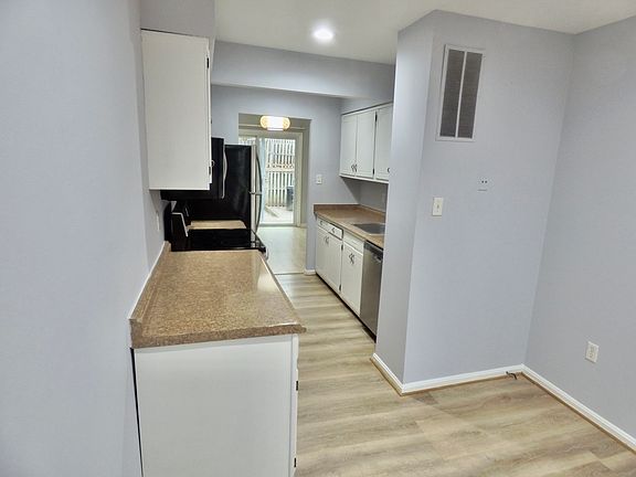 5th image of 2975 Cashel Ln