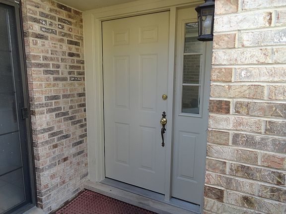 2nd image of 2716 Burton Ct