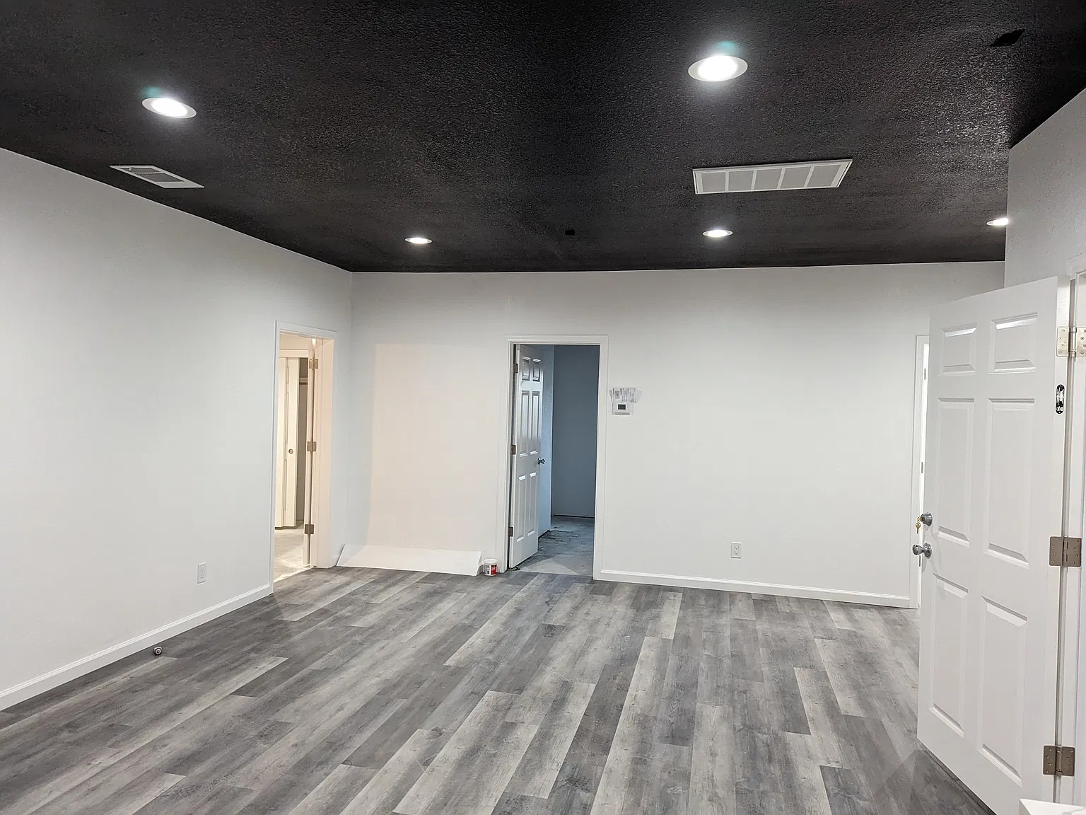 2 bed, 811 sqft, $1,800 — Photo 4